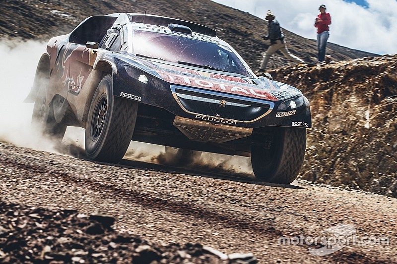 Dakar auto’s: Sainz wint, maar Loeb herovert koppositie