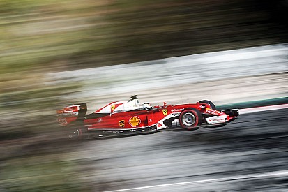 Test Barcellona, Day 2: Vettel si conferma con le ultra soft