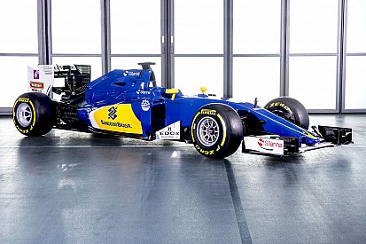 Sauber onthult 2016-bolide