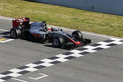 Haas past line-up voor slotdag aan na moeizame testweek