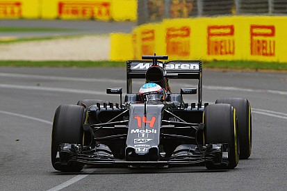 Snelheid McLaren 'grote verrassing' voor Alonso en Button