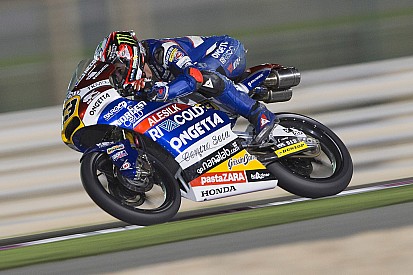 Moto3: Antonelli wint slipstream van Binder, Bendsneyder punten in debuut