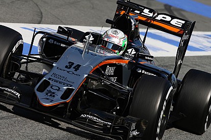 Alfonso Celis Jr in pista nelle libere in Bahrain con la Force India