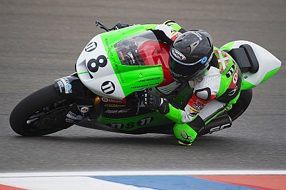 Forte trauma cranico per Efren Vazquez