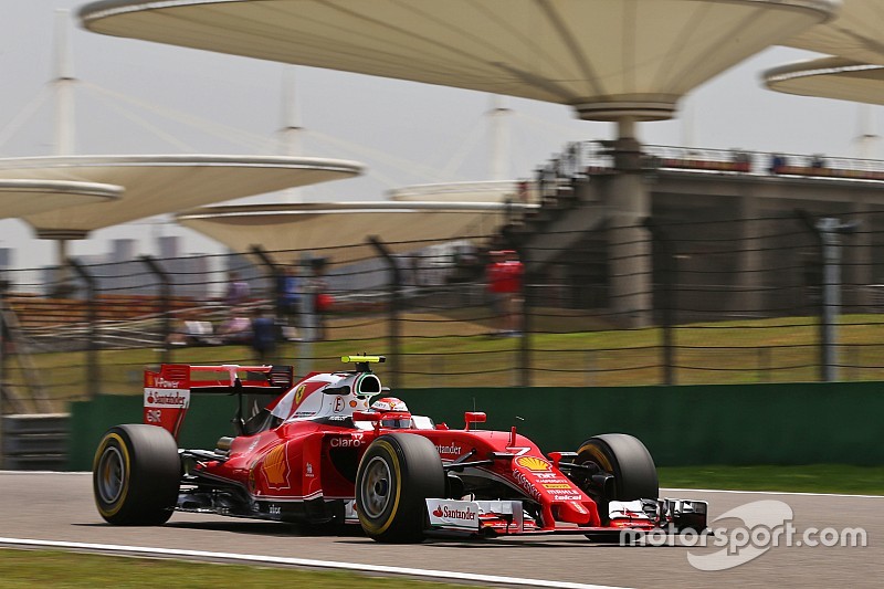 Raikkonen lidera un doblete de Ferrari en los segundos libres