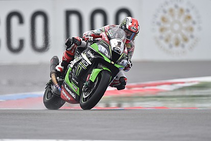 Rea incontenibile: batte Davies e torna al successo ad Assen!