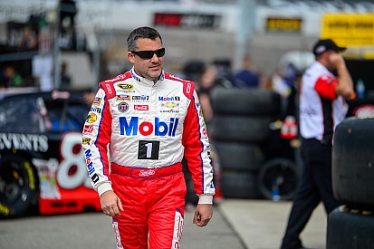 Tony Stewart pide que su multa sea donada