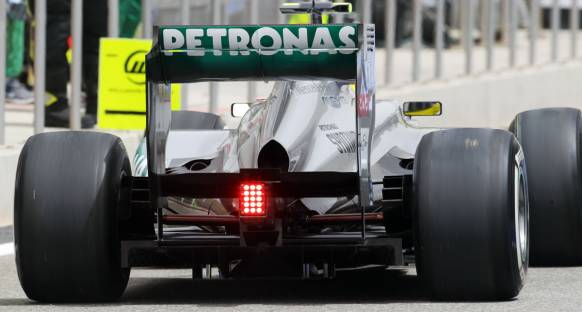 Nico Rosberg ikinci antrenman seansında en hızlı isim oldu