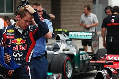Vettel ceza almaktan kurtuldu