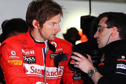 Button Ferrari'nin çıkışının devam edeceğine inanmıyor