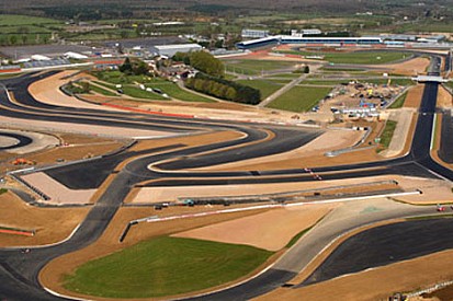 Silverstone biletleri bir ay kala tükenmek üzere