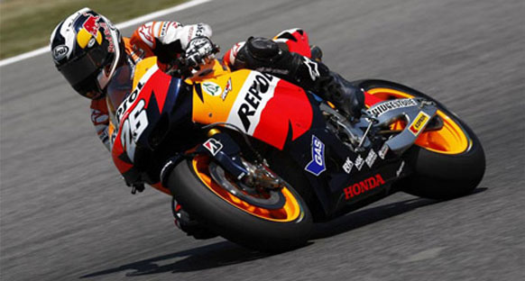 Pedrosa Indianapolis'de kazandı