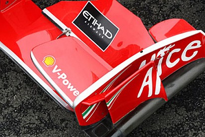 Ferrari ön kanat konusunda kararsız