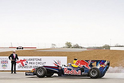 Autosprint: Red Bull'un ön kanadı Force India'dan