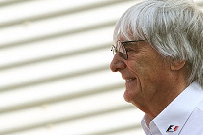 'Ecclestone Pirelli'yi seçecek güce sahip'