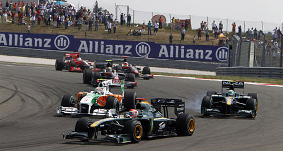 Force India Lotus'un peşini bırakmıyor