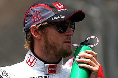 Button sıralama performansına rağmen mutlu