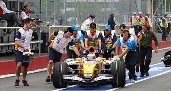 Piquet mutlu değil!