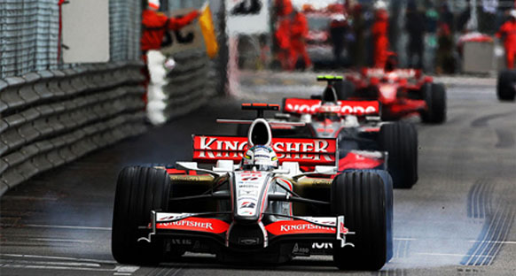 Force India yarış hakemlerine şikayette bulundu