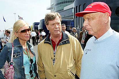 Lauda: 'Ferrari Alonso'yu alarak niçin başını ağrıtsın!'