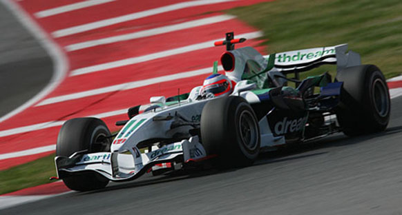 Barrichello: 'Puan almaya çok yakınız'