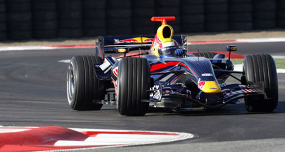 Webber: 'Bizim 2, rakiplerimiz 1 pilotu var'