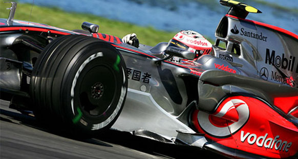 Sakhir'de McLaren, Force India ile yanyana