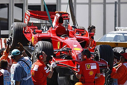 İletişim sorunu Raikkonen'i yolda bıraktı