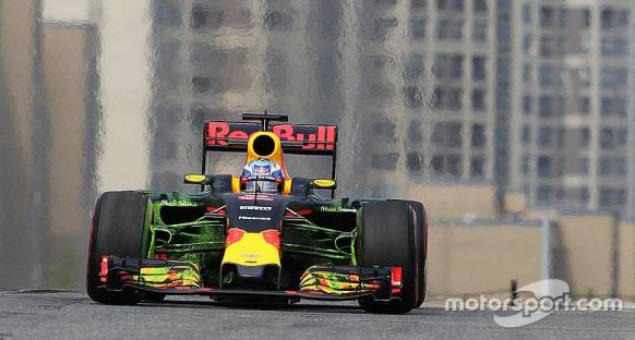 Ricciardo denge sorunlarından şikayetçi
