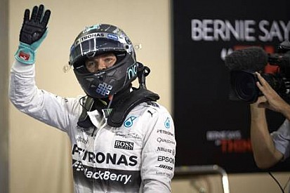 Nico Rosberg Bahreyn'de rahat bir şekilde kazandı