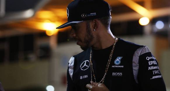 Hamilton Snapchat yasağını umursamadı