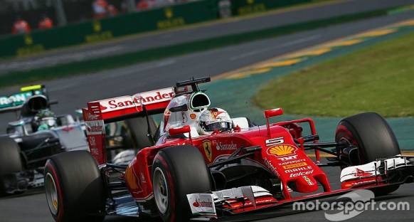 Vettel: Agresif strateji uygulamamız hataydı