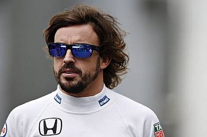 Alonso Formula 1'deki geleceği hakkında açıklamalarda bulundu