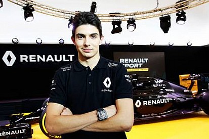 Cuma günü Renault direksiyonuna Esteban Ocon geçecek