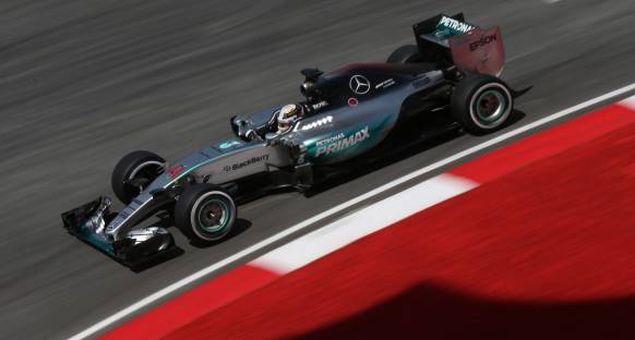 Mercedes 2016 FIA testlerini geçen son takım oldu