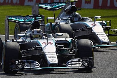 Mercedes'e göre Hamilton-Rosberg mücadelesi Senna-Prost'u hatırlatıyor