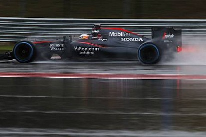 Alonso'ya göre Mclaren 2016'da rakipleriden kopya çekebilir