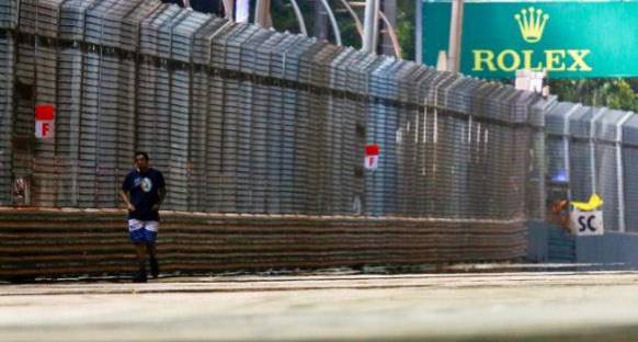 Piste Giren Taraftar, Polis Tarafından Tutuklandı