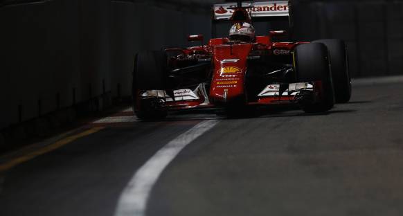 Vettel Mercedes'in performansına şaşırmış