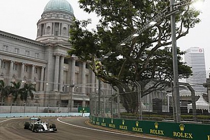 Singapur GP'de ilk antrenmanın lideri Rosberg