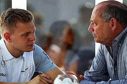 Ron Dennis'ten Magnussen için Danimarka çağrısı