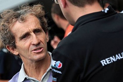 Prost: Renault takımları 2016'ya kadar gelişim beklemesin