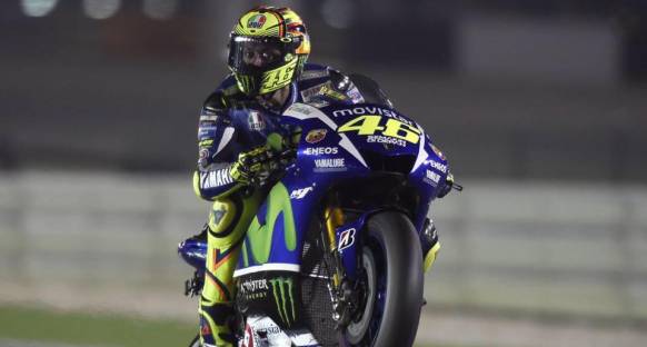 Rossi, Dovizioso'yu yendi ve ilk yarışı kazandı!