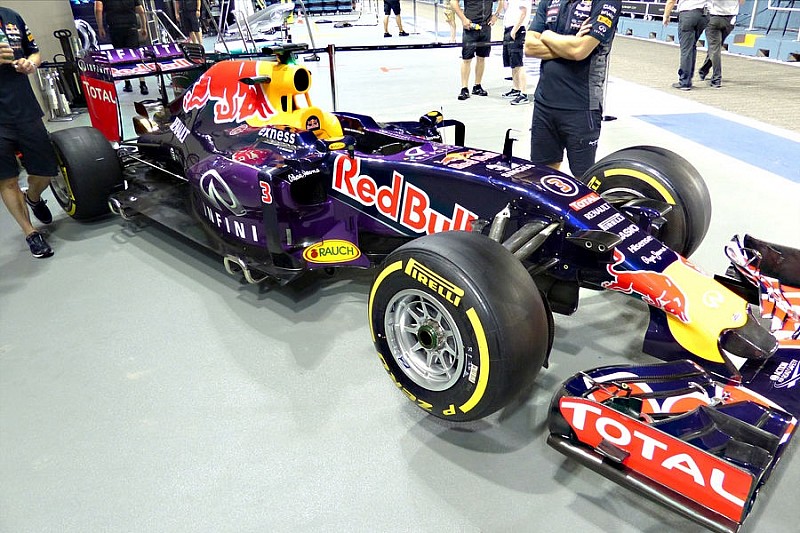 У Red Bull призупинили роботу над RB12