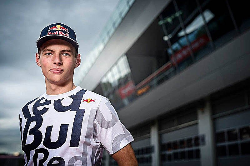 Ферстаппен подтвержден в Toro Rosso