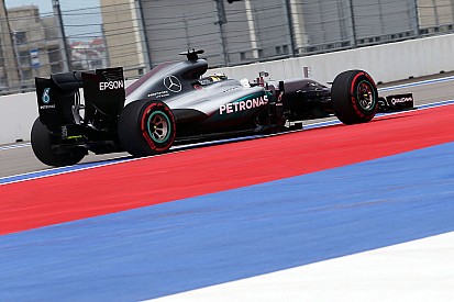 GP de Rusia: Hamilton lidera los últimos libres