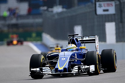 Sauber отказалась от тестов в Барселоне