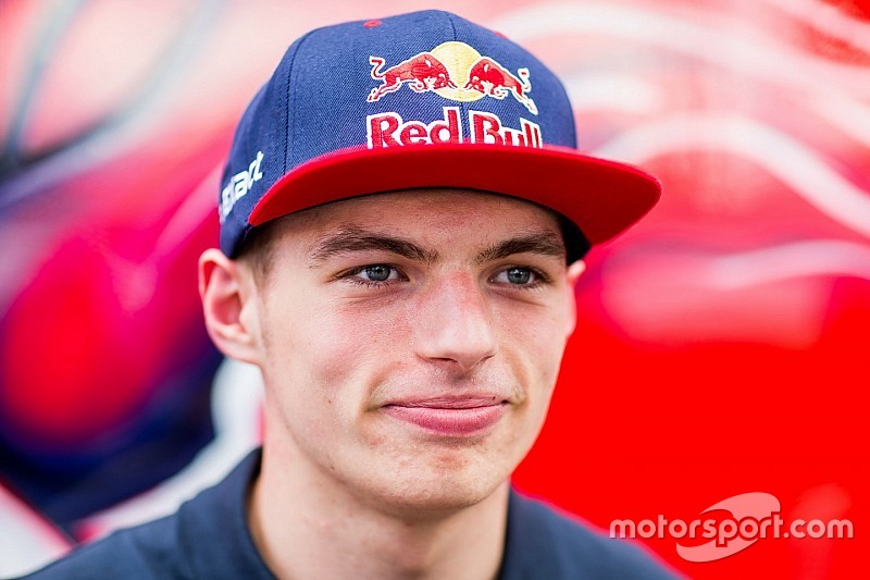 Verstappen noemt overstap naar Red Bull ‘waanzinnige kans’