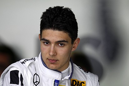 Ocon met Mercedes én Renault in F1-test Barcelona