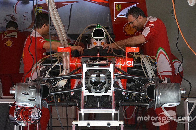 Ferrari: i cestelli dei freni anteriori sono asimmetrici